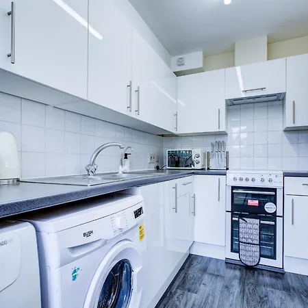 Spacious Urban Apartment In Croydon Exterior photo