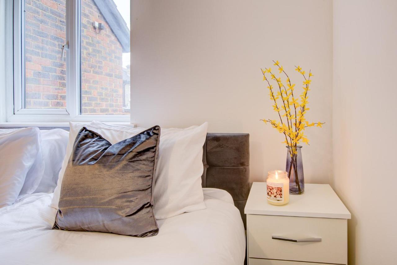 Spacious Urban In Croydon